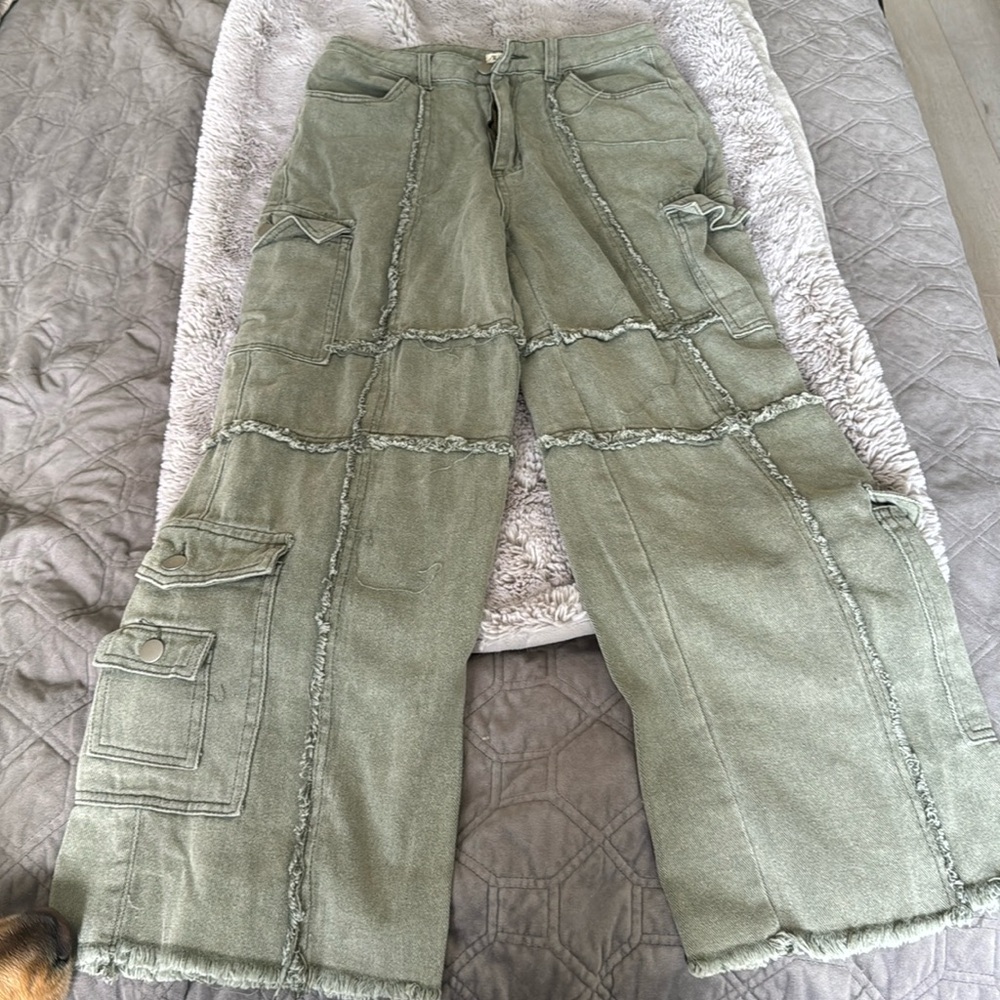 POL frayed olive cargo